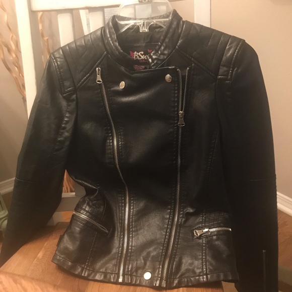 Black Vegan leather bomber jacket w/ polished silver detail.  Size small - Picture 4 of 8
